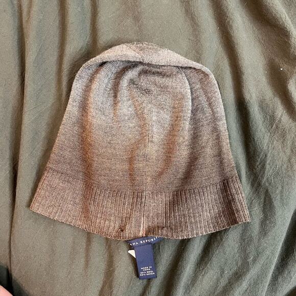 Banana Republic Beige Wool Blend Beanie - Picture 3 of 3